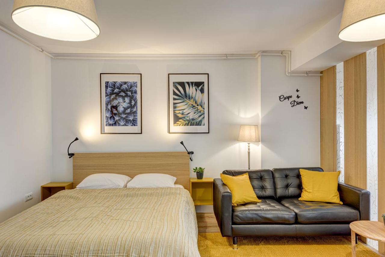 Bucharest Airport Suites & Villas Otopeni Bagian luar foto