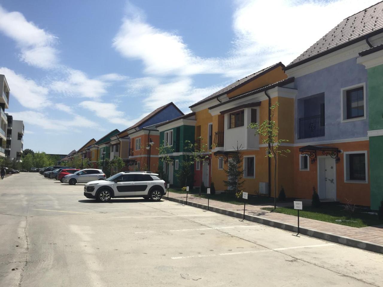 Bucharest Airport Suites & Villas Otopeni Bagian luar foto