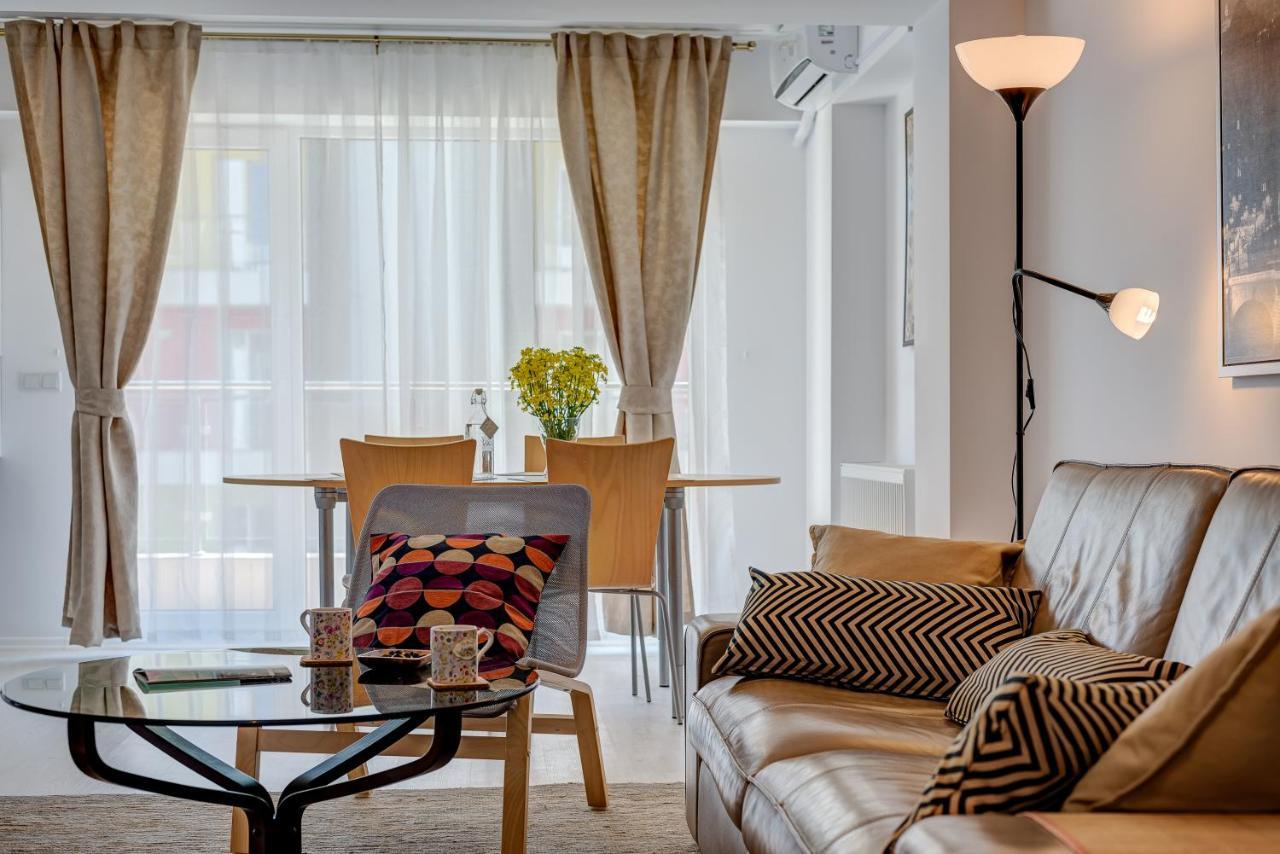 Bucharest Airport Suites & Villas Otopeni Bagian luar foto